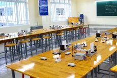 Hồ sơ mời thầu 2 gói thầu thiết bị trường học tại tỉnh Bình Phước yêu cầu nhà thầu phải có kho tập kết vật tư, thiết bị tại thị xã Phước Long với tổng diện tích trên 300 m2. Ảnh minh họa: MT st