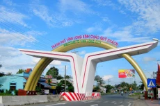 Gói thầu số VL-PW-1.3 Nâng cấp Lia 4 thuộc Dự án Mở rộng nâng cấp đô thị Việt Nam - Tiểu dự án thành phố Vĩnh Long, tỉnh Vĩnh Long trị giá trên 101 tỷ đồng. Ảnh: Nam Tuấn