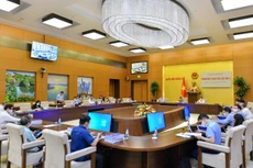 Tại phiên họp ngày 28/9, các đại biểu đã cho ý kiến thẩm tra về Dự án Luật Kinh doanh bảo hiểm (sửa đổi). Ảnh: Bùi Hùng