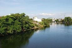 Gói thầu số 23 (HU-CW02) có nội dung nạo vét và kè sông An Hòa; chỉnh trang và xây dựng kè dọc 2 bờ sông An Cựu; kè sông Như Ý (TP. Huế). Ảnh: Tấn Hùng