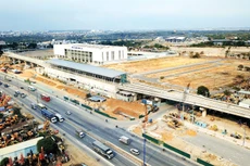 6 tháng đầu năm 2021, vốn đầu tư công nguồn vay nước ngoài giải ngân đạt 7,37% kế hoạch Thủ tướng Chính phủ giao, thấp hơn cùng kỳ năm 2020 (10,48%). Ảnh: Song Lê