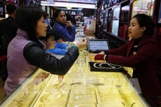 Giá vàng ổn định trên mốc 56 triệu đồng/lượng. Ảnh: Trần Việt - TTXVN