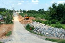 Gói thầu Thi công tuyến đường ven sông Bắc Hưng Hải (Hải Dương) chỉ dành cho nhà thầu là doanh nghiệp cấp nhỏ và siêu nhỏ nhưng yêu cầu một số nội dung khắt khe. Ảnh minh họa: Tâm An
