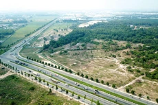 Tuyến đường Vành đai 3 TP.HCM dự kiến hoàn thành trước năm 2020 nhưng mới chỉ có 16,3 km trên địa phận tỉnh Bình Dương được đưa vào khai thác. Ảnh: Song Lê