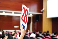 Việc xây dựng tiêu chí cụ thể và bảo đảm công khai, minh bạch, công bằng giúp lựa chọn được tổ chức đấu giá tài sản thực sự có năng lực. Ảnh: NC st