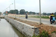 Từ khi nối lại quan hệ hợp tác (năm 1993), Ngân hàng Thế giới đã tài trợ cho Việt Nam khoảng 25 tỷ USD, gồm vốn vay và viện trợ không hoàn lại. Ảnh: Nhã Chi