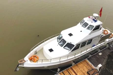 Gói thầu Mua máy ca nô phục vụ công tác kiểm tra hành vi khai thác cát, sỏi trái phép trên địa bàn huyện Diên Khánh (tỉnh Khánh Hòa) do Công ty TNHH Tư vấn Thiết kế Xây dựng Hoàng Cầu mời thầu. Ảnh minh họa: Phúc An