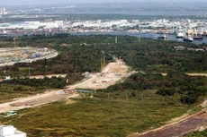 Các khâu như giao đất, cho thuê đất, chuyển mục đích sử dụng đất, thu hồi, giải phóng mặt bằng… thường xảy ra vi phạm pháp luật về đất đai. Ảnh: Tường Lâm