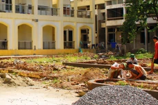 Gói thầu số 02 thuộc Dự án Xây dựng nhà lớp học 9 phòng, phòng chức năng và các hạng mục phụ trợ Trường THCS thị trấn Ba Sao, huyện Kim Bảng, tỉnh Hà Nam. Ảnh minh họa: Nhã Chi