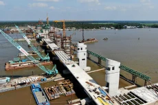 Trên công trường Gói thầu XL01 Xây dựng, cung cấp và lắp đặt thiết bị cống Cái Lớn