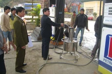 Tình trạng vi phạm pháp luật trong hoạt động sản xuất, kinh doanh xăng, dầu, nhất là xăng, dầu giả tại các địa phương đang có xu hướng ngày càng phức tạp