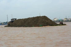 Khu mỏ cát trên sông Tiền có diện tích 60,3 ha, trữ lượng ước tính 2.372.500 m3. Ảnh: Lê Tiên