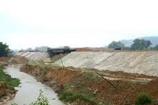 Gói thầu WB-XL-05 Xây dựng đường từ Quốc lộ 1A đi bãi biển Ninh Hải và đoạn đường ven biển từ Ninh Hải đến cầu Sơn Hải trị giá trên 451 tỷ đồng. Ảnh minh họa: Huy Sơn