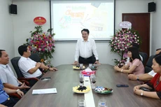 Thứ trưởng Trần Quốc Phương mong muốn Báo Đấu thầu sẽ tiếp tục làm tốt nhiệm vụ chính trị, bám sát tôn chỉ, mục đích hoạt động của tờ báo chuyên ngành về đấu thầu. Ảnh: Tường Lâm