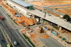 Các cơ quan chủ quản, chủ dự án vốn ODA, vay ưu đãi nước ngoài chịu trách nhiệm khẩn trương hoàn tất thủ tục về đầu tư, xây dựng, tái định cư, giải phóng mặt bằng để triển khai dự án. Ảnh: Song Lê