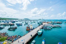 Với việc xây dựng môi trường đầu tư hấp dẫn, thông thoáng, minh bạch, 3 đặc khu được kỳ vọng sẽ tạo thành các cực phát triển kinh tế - xã hội mới của Việt Nam. Ảnh: Lâm Thanh Sơn