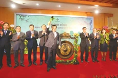 Phát triển thị trường chứng khoán là nhiệm vụ trọng tâm của ngành tài chính nhằm đáp ứng nhu cầu vốn trung và dài hạn của nền kinh tế