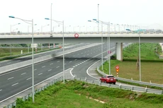 Các dự án BOT giao thông thường có tổng mức đầu tư lớn, nhưng yêu cầu mức vốn tự có thấp. Ảnh: Lê Tiên