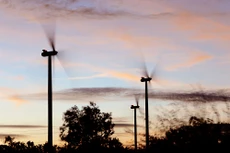 Các dự án năng lượng tái tạo có chi phí đầu tư lớn nên chưa tạo được sức hấp dẫn với nhà đầu tư. Ảnh: Lê Tiên