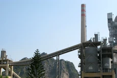 Toàn bộ 46 gói thầu Công ty CP Xi măng Hạ Long mời thầu vẫn chưa được công khai kết quả lựa chọn nhà thầu. Ảnh: Phạm Hồng