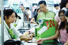 Đẩy mạnh được tiêu dùng, doanh nghiệp sẽ có cơ hội phát triển, kích thích tăng trưởng kinh tế. Ảnh: Nhã Chi