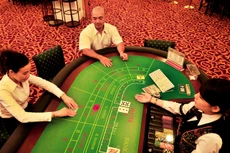 Trong 4 năm liên tiếp, mảng kinh doanh casino của Công ty Quốc tế Hoàng Gia (Quảng Ninh) liên tục thua lỗ. Ảnh: Trần Sơn
