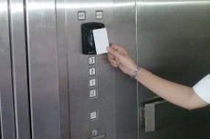 Giá dự thầu sau giảm giá của nhà thầu trúng thầu - Công ty TNHH Hoàng Phúc là 1,7 tỷ đồng trong khi giá dự thầu của SCT là 1,47 tỷ đồng. Ảnh: Nam Hoài