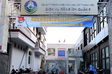 Lợi nhuận sau thuế năm 2016 của Công ty TNHH MTV Dịch vụ công ích Quận 5 đạt 12 tỷ đồng, gấp gần 4 lần năm 2015. Ảnh: Đinh Quang Tuấn