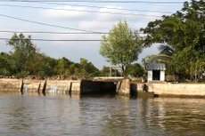 Chủ đầu tư cho rằng hợp đồng xây lắp của Công ty TNHH Nam Khánh là không tương tự với phần việc nhà thầu đảm nhận theo yêu cầu của HSMT. Ảnh: Thùy Anh