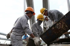 Luật Cạnh tranh của Việt Nam cấm tuyệt đối thỏa thuận thông thầu. Ảnh: Tường Lâm