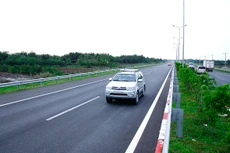 Dự án Đường bộ cao tốc Bắc - Nam cần có cơ chế riêng trong vay tín dụng dài hạn của nước ngoài. Ảnh: Lê Tiên