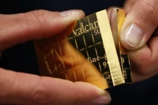 Giá vàng bật tăng đầu tuần