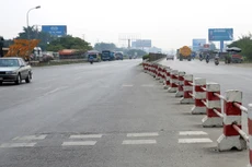 Ngân hàng Thế giới khuyến nghị, tăng cường đầu tư vào hạ tầng và con người là điều rất quan trọng nhằm đẩy nhanh tăng trưởng kinh tế bền vững. Ảnh: Lê Tiên