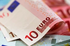 EUR tăng giá, nhiều DN “giật mình”