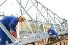 Nhằm tháo gỡ khó khăn về thuế cho doanh nghiệp, Bộ Tài chính đã nghiên cứu, đề xuất giảm thuế suất thuế thu nhập doanh nghiệp cho doanh nghiệp nhỏ và vừa. Ảnh: Lê Tiên