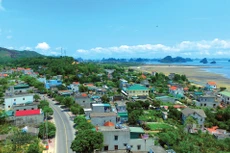 Thủ tướng Chính phủ yêu cầu xây dựng Khu hành chính - kinh tế đặc biệt Vân Đồn dựa trên lợi thế về vị trí, tiềm năng riêng có của địa phương. Ảnh: Đỗ Giang