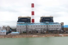 Cả nước hiện có 21 nhà máy nhiệt điện than đang hoạt động, tiêu thụ khoảng 45 triệu tấn than/năm, thải ra hơn 16 triệu tấn tro xỉ, thạch cao. Ảnh: Tường Lâm