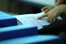 “Lỗi đánh máy” trong hồ sơ mời thầu