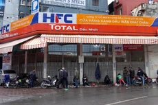 Tại Cửa hàng xăng dầu Trần Khát Chân (Hai Bà Trưng, Hà Nội), 3 cột bơm xăng đã bị gắn chíp điện tử nhằm làm giảm lượng xăng thực tế bơm cho khách hàng. Ảnh: Ngọc Thắng