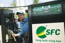 Pháp luật về cạnh tranh cần có biện pháp để ngăn chặn tình trạng tương tự như vụ việc giá xăng giảm nhưng cước phí vận tải không giảm. Ảnh: Nhã Chi