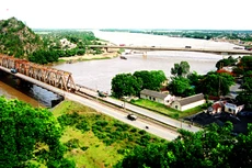 Chủ tịch UBND tỉnh Thanh Hóa đã ban hành quyết định điều chỉnh thời gian thực hiện hợp đồng các gói thầu được Báo Đấu thầu phản ánh. Ảnh: Nhã Chi