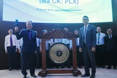 Petrolimex vào nhóm 10 doanh nghiệp có giá trị vốn hóa thị trường lớn nhất trên sàn HOSE.