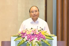 Thủ tướng Nguyễn Xuân Phúc phát biểu tại Hội nghị toàn quốc học tập, quán triệt Nghị quyết Hội nghị Trung ương 5, khóa XII của Đảng. Ảnh: Quang Hiếu