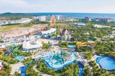 Sự phát triển của Phú Quốc sẽ trở thành điểm nhấn về kinh tế - xã hội, tạo sự lan tỏa, thúc đẩy kinh tế - xã hội vùng Đồng bằng sông Cửu Long và cả nước phát triển. Ảnh: Lâm Thanh Sơn