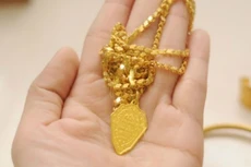 Giá vàng giảm ngay khi mở cửa đầu tuần