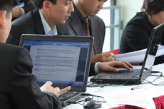 Để tránh tình trạng tranh chấp, quyền và nghĩa vụ trong hợp đồng phải được viết một cách minh bạch. Ảnh: Lê Tiên