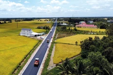Đến năm 2030, nguồn vốn xã hội hóa, huy động ngoài ngân sách nhà nước cho đầu tư kết cấu hạ tầng giao thông là khoảng 980 nghìn tỷ đồng, chiếm 52% tổng nhu cầu vốn. Ảnh: Huyền Trang