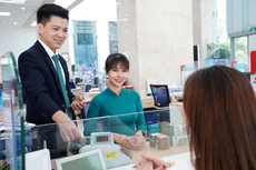 Căng thẳng đối với hệ thống ngân hàng - tài chính có thể đã giảm bớt, song các rủi ro vĩ mô vẫn còn trong năm 2024. Ảnh: Ngọc Thắng