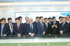 Phó Thủ tướng Chính phủ Lê Minh Khái đánh giá cao cách thức Bình Dương lựa chọn và chuyển đổi mô hình phát triển, vận dụng sáng tạo các mô hình quốc tế vào thực tế của Việt Nam và của riêng Bình Dương