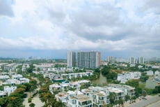 Tại thời khắc cam go từ đây đến giai đoạn 2024-2026, các doanh nghiệp bất động sản trong nước sẽ “sống sót” bằng cách nào? Ảnh: Bảo Tín